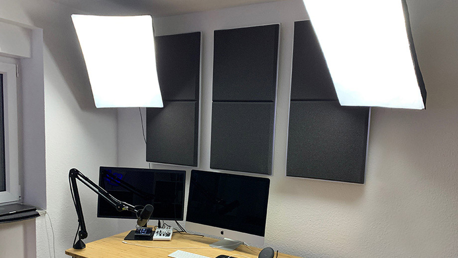 SMOOD square sound absorber in a recording studio